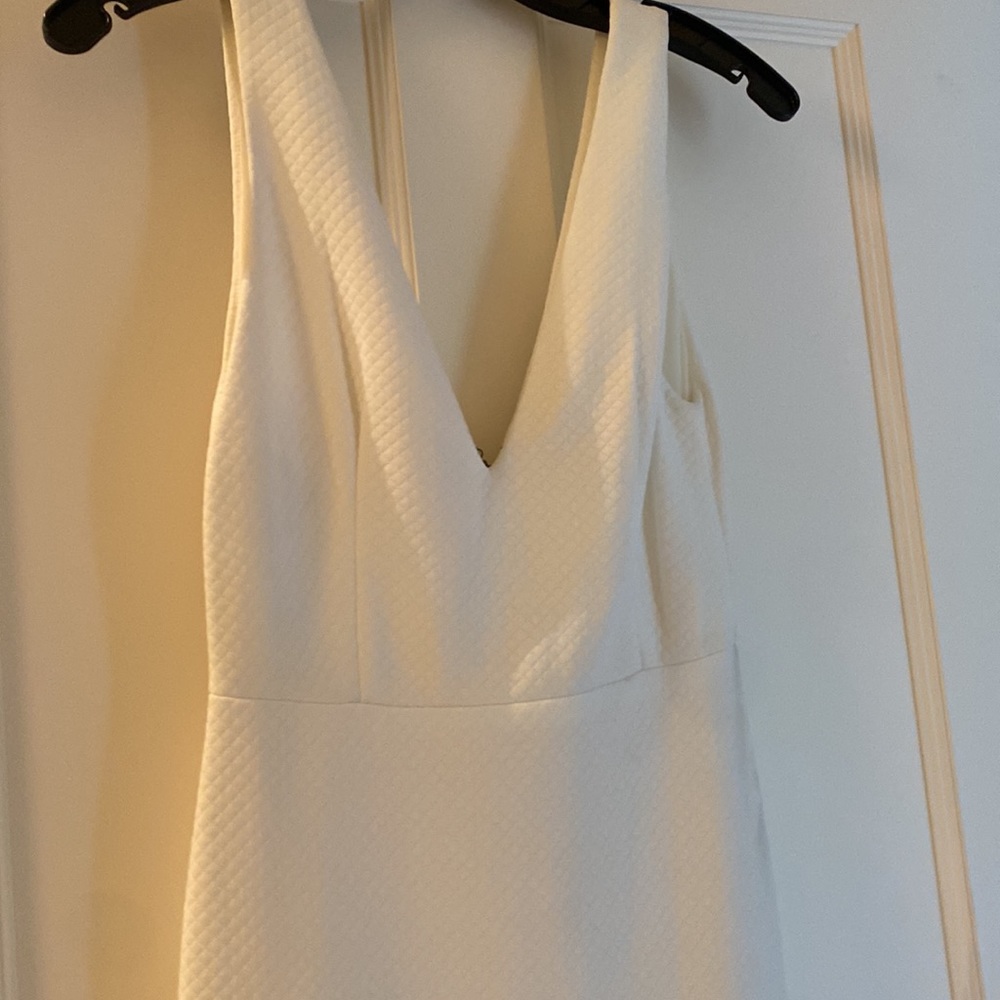 Gorgeous Alice and Olivia white dress